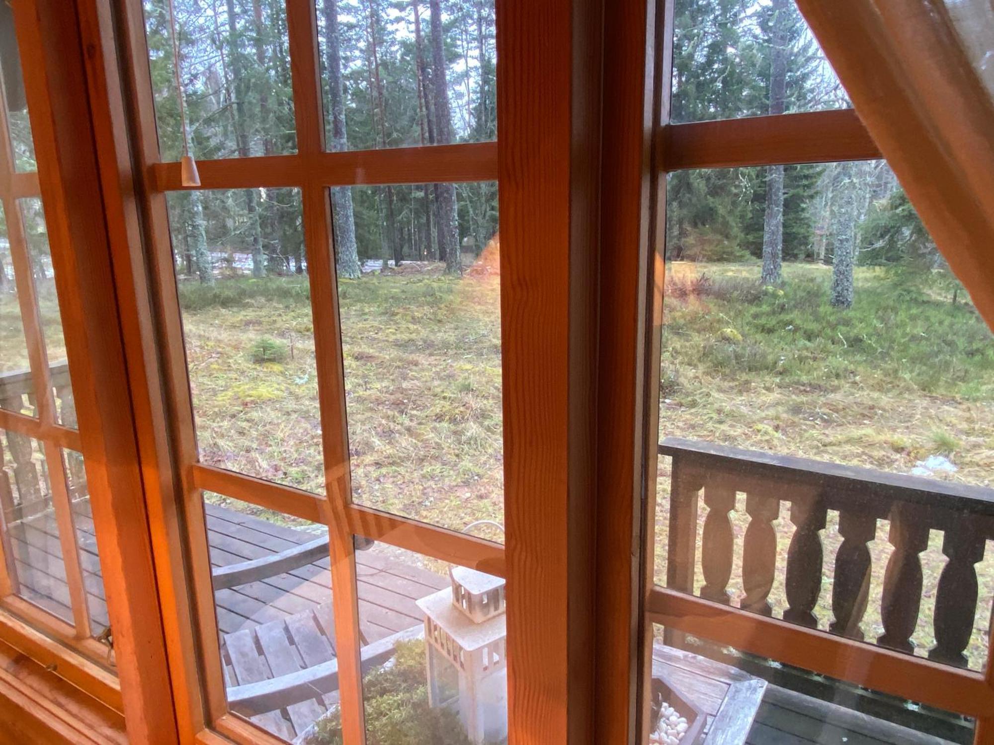 Timrad Stuga I Kanten Av Skogen Med Spa Moejlighet Mullsjö Екстериор снимка